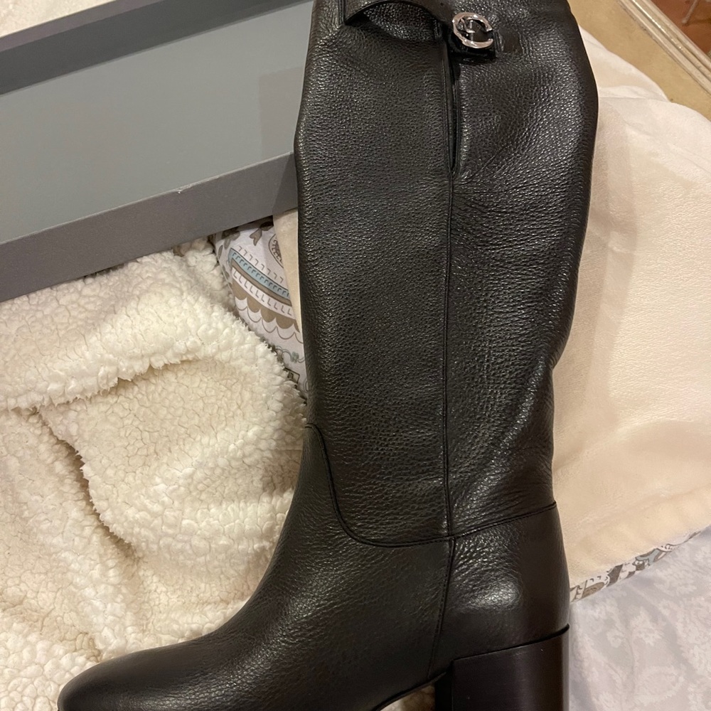 New boots - Picture 4 of 10